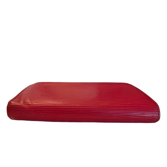 LOUIS VUITTON Epi Kisslock Wallet - Picture 11 of 11